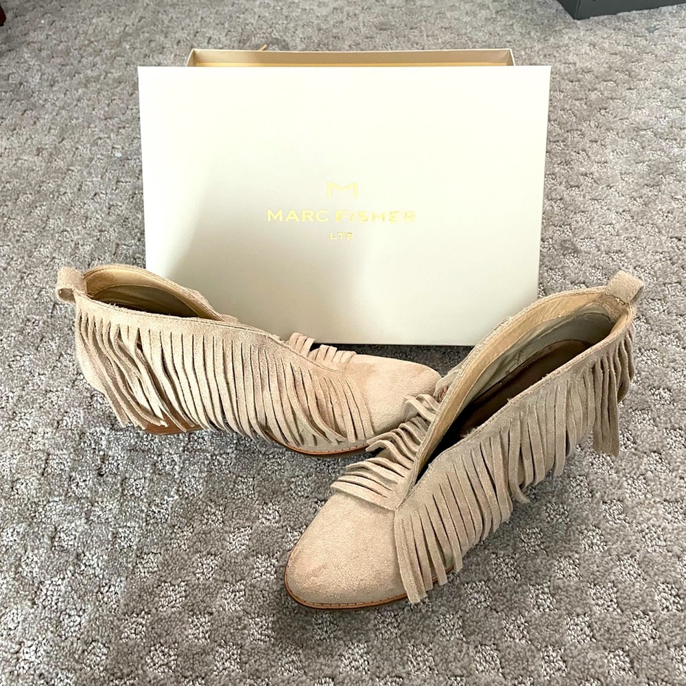 Fun suede booties with fringe